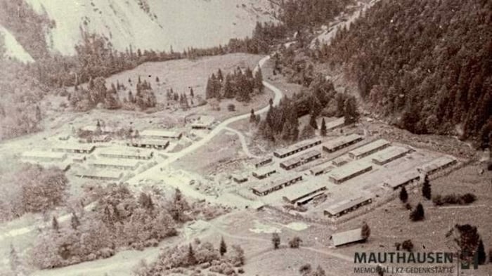 Das KZ-Außenlager am Loiblpass wurde 1943 gegründet, um mit Häftlingen durch Zwangsarbeit einen wintersicheren Straßentunnel zu errichten.
