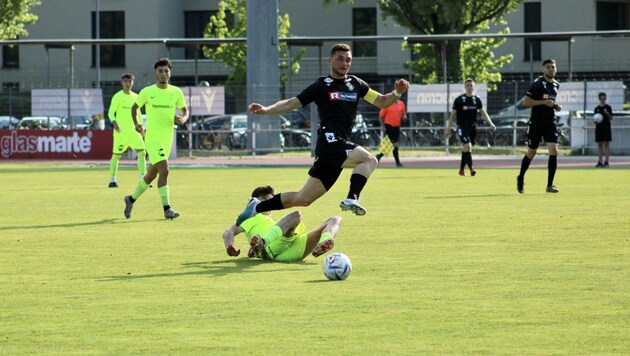 Kapitän Kristijan Makovec und seine Bregenzer schafften den Aufstieg in die zweite Liga. (Bild: Noah Allouche)