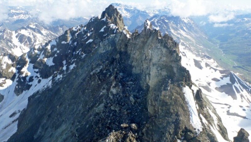 Das Fluchthorn nach dem massiven Bergsturz. (Bild: Land Tirol)