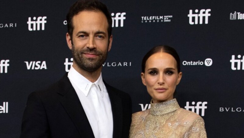 Benjamin Millepied und Natalie Portman sorgen für negative Schlagzeilen über ihre Ehe. (Bild: APA/AFP/VALERIE MACON)