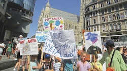 Bereits am 1. Juni streikten die Freizeitpädagogen auf dem Stephansplatz. (Bild: Schiel Andreas)