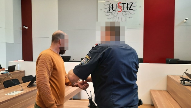 Issam A. (33) randalierte in der Zelle, stellt sich jetzt aber als Opfer dar. (Bild: Huber Patrick)