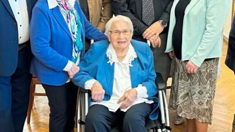 Frieda Sopper ist 100. Ihr Geheimnis? „Gute Gene und Gottvertrauen!“ (Bild: Christian Schulter)