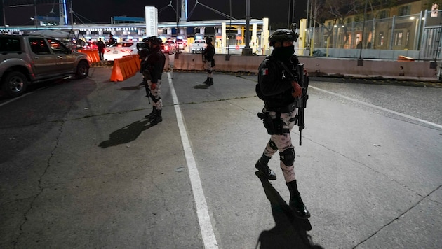 Mexikanische Nationalgardisten patrouillieren in Tijuana. (Bild: The Associated Press)