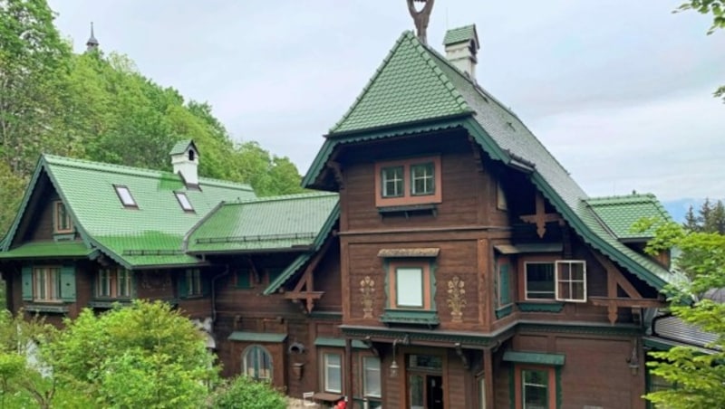 Die Villa Schönthaler war bereits 1882 die erste Villa des europaweit einzigartigen Villen-Ensembles am Semmering, benannt nach dem Hofbildhauer Franz Schönthaler. (Bild: SYSTEM)