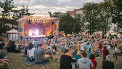 Lockere Open-Air-Stimmung soll Schwellenangst vor Kunst und Kultur nehmen. (Bild: Theresa Wey)