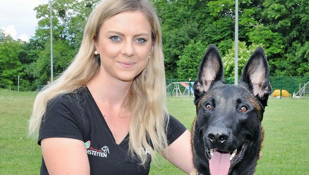 Kathy Puchebner mit ihrem belgischen Schäferhund Malinois „Delta Force“ (Bild: Pressefoto Franz Crepaz)