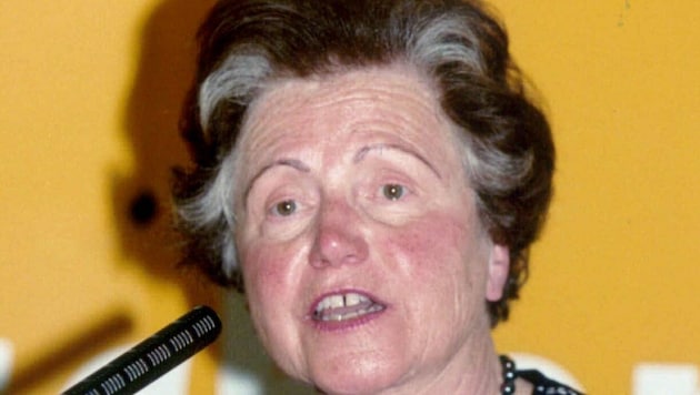 Beatrix Eypeltauer anlässlich ihres 75. Geburtstags im Jahr 2004 (Bild: APA/SPOE)