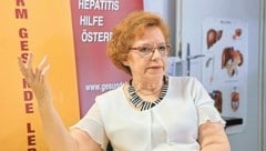 Angelika Widhalm gründete noch als schwer betroffene Leberpatientin die „Hepatitis Hilfe Österreich - Plattform Gesunde Leber“. Sie hilft heute damit anderen betroffenen Patienten. (Bild: Zwefo)