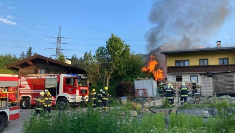 In einem Gartenhaus wurde der Brand ausgelöst. (Bild: Christian Poglitsch)