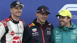 Kurz nach dem Qualifying hatte Nico Hülkenberg (links) noch gut lachen. (Bild: AFP or licensors)