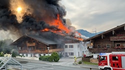 In Tirol steht die Feuerwehr derzeit im Dauereinsatz. (Bild: zoom.tirol)
