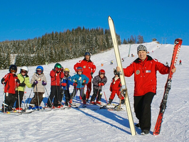 Seit fünfzig Jahren betreibt Schinegger die Skischule auf der Simonhöhe. (Bild: zVg)