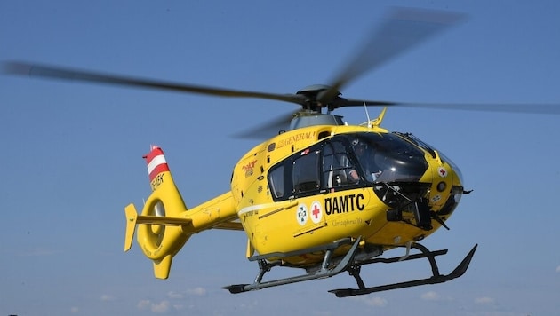The local man was flown from East Tyrol to the hospital in Innsbruck (symbolic image). (Bild: P. Huber)