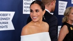 Hat Herzogin Meghan ihre „Archetypes“-Interviews gar nicht selbst geführt? (Bild: APA/Getty Images via AFP/GETTY IMAGES/Mike Coppola)