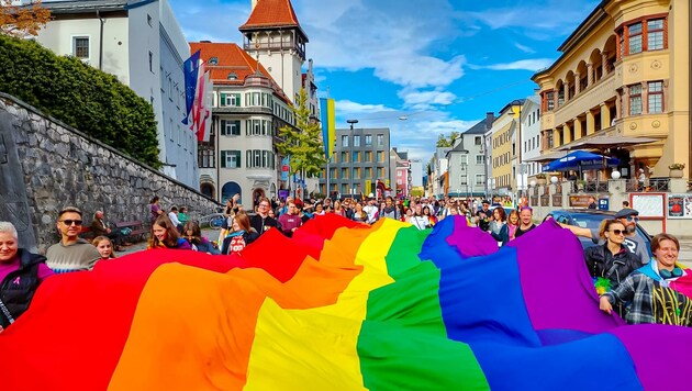 Im Oktober werden in Kufstein wieder hunderte Teilnehmer aus Tirol und speziell aus dem benachbarten Bayern erwartet. (Bild: Pride Verein Tirol / HOSI Tirol)