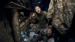 Der Krieg in der Ukraine entwickelt sich immer mehr zum Stellungskrieg. (Bild: AP)