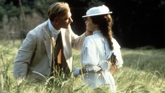 Julian Sands im Jahr 1985 als Liebhaber von Helena Bonham Carter in „Zimmer mit Aussicht“