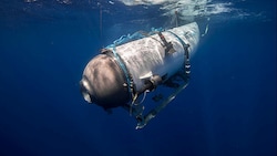 US-Autor Mike Reiss hat in seinem Podcast wenig Gutes über das Mini-U-Boot „Titan“ zu sagen ... (Bild: AFP)