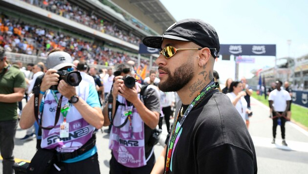 Neymar stattete der Formel 1 beim GP von Barcelona einen Besuch ab. (Bild: APA/AFP/Josep LAGO)