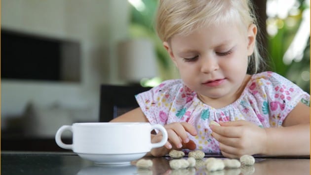 Neue Therapiemethode für Kinder mit Erdnussallergie. (Bild: adobe.stock.com Krone KREATIV)