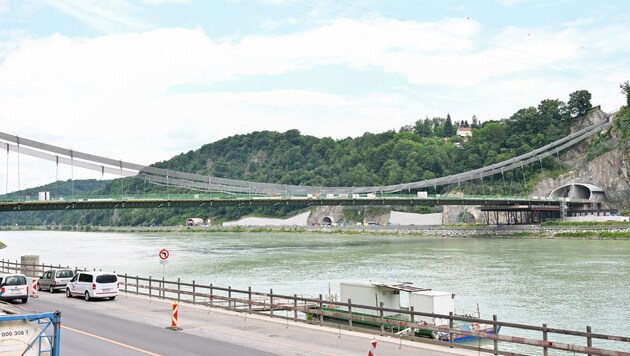 Die „Westring“-Brücke ist augenscheinlich im Fertigwerden, einen Baustopp gibt es nicht (Bild: Dostal Harald)