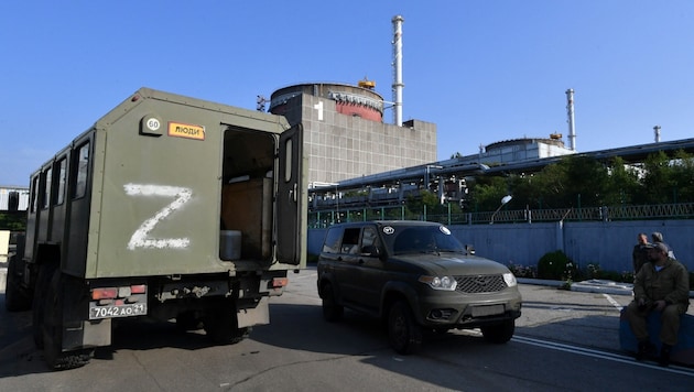 Russische Truppen halten das ukrainische Kernkraftwerk besetzt. (Bild: APA/AFP/Olga MALTSEVA)