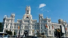 Der Palacio de Cibeles ist der Sitz der Stadtverwaltung von Madrid. Dem Land, der viertgrößten Volkswirtschaft Europas, stehen politisch unruhige Zeiten bevor. (Bild: Doris Vettermann)