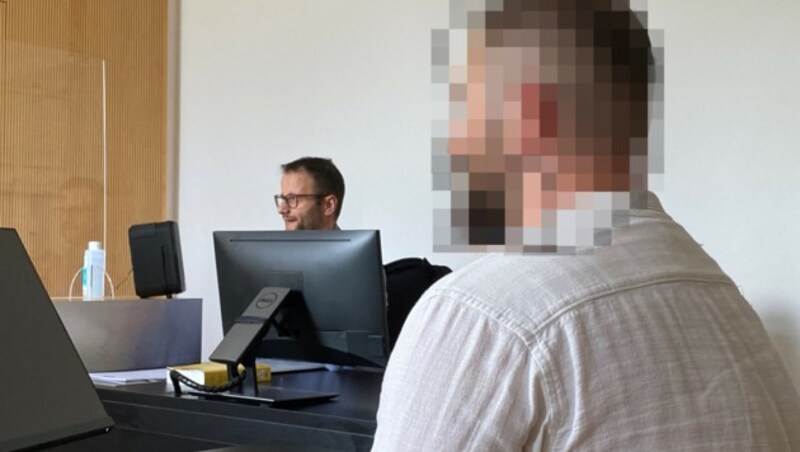 Der Angeklagte war vor Gericht nicht übertrieben glaubwürdig. (Bild: Chantal Dorn, Krone KREATIV)