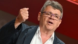Der mächtige ÖGB-Boss Wolfgang Katzian (SPÖ) will eine neuerliche Diskussion über Vermögens- und Erbschaftssteuern. (Bild: APA/HELMUT FOHRINGER)