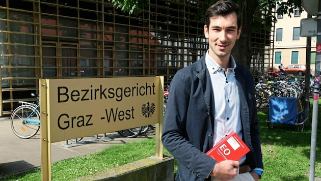 Benedikt Brutti ist seit heuer für alle Gerichtsvollzieher in der nördlichen Steiermark zuständig. Davor war er selbst acht Jahre im Einsatz. (Bild: Christian Jauschowetz)