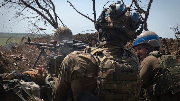 Ukrayna'daki silahlı kuvvetler (Bild: AP)