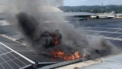 Brände von PV-Anlagen sind sehr selten, meist hapert es an einer Schwachstelle. (Bild: BEZIRKSFEUERWEHRKOMMANDO GÜSSING)