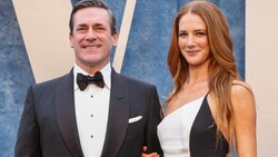 Jon Hamm und Anna Osceola haben Ja gesagt.
