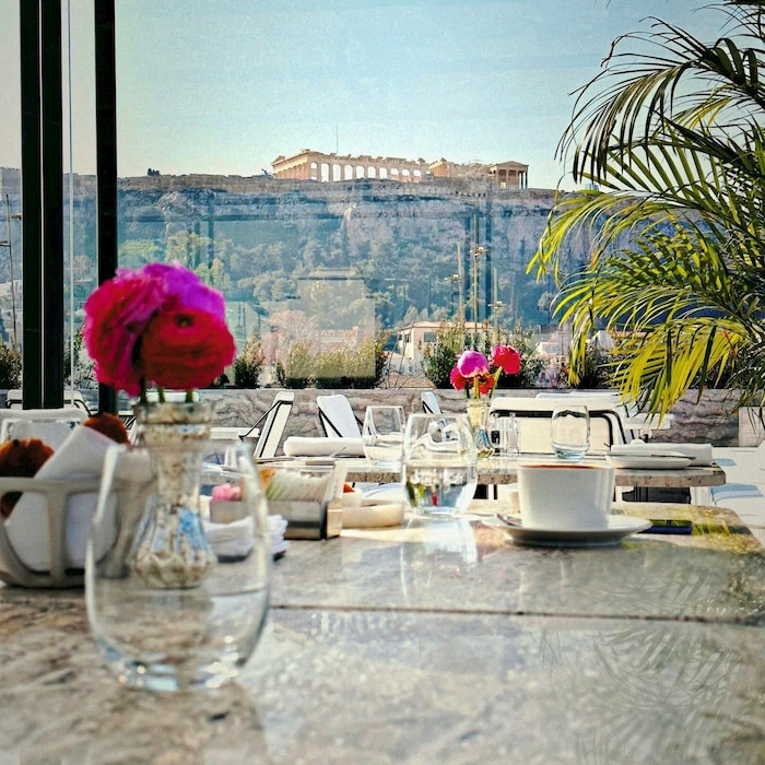 Die Akropolis scheint im The Dolli allgegenwärtig - vom Rooftop-Restaurant sowieso, das auch ...