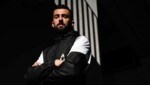 Marvin Potzmann unterschreibt bei der Wiener Austria. (Bild: Austria Wien)