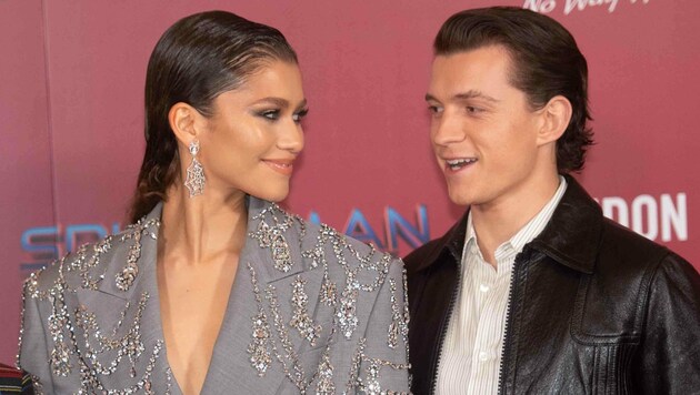 Zendaya himmelt Tom. Holland an