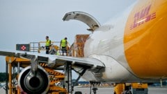 Die DHL-Flieger können mit 21 bis 28 Tonnen Fracht beladen werden. (Bild: Harald Dostal)