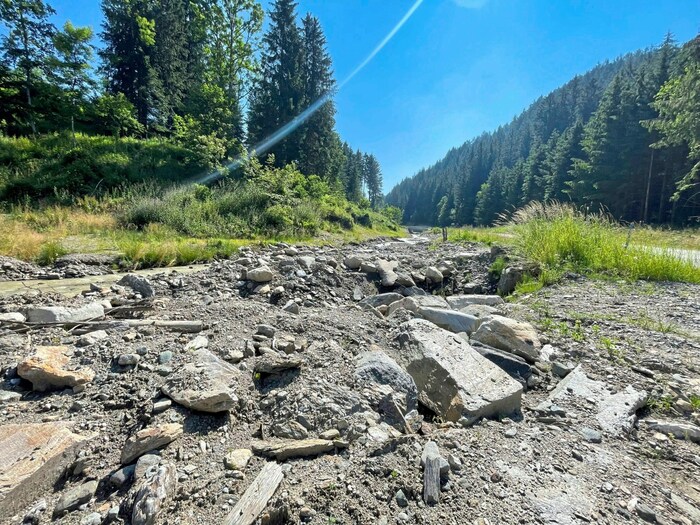Die Region präsentiert sich zum Teil noch wie eine Kraterlandschaft.