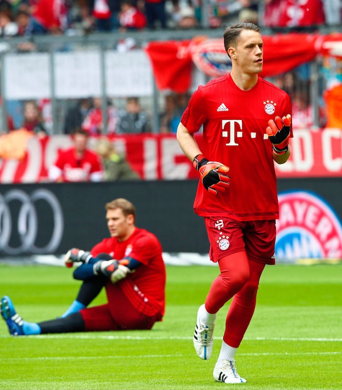 Tormann Ivan Lucic trainierte mit Manuel Neuer bei den Bayern.