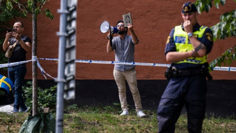 Salwan Momika bei seiner Kundgebung im Juni (Bild: AFP)