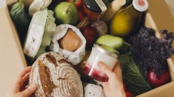 Von Eiern über Salat bis Brot und Joghurt: Mehr als 1000 Produkte von Klein- und Familienbetrieben verkauft markta. (Bild: LisaEdi)