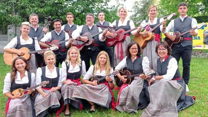 Tamburaški ansambel/ Tamburizzaensemble Loče / Latschach steht heuer nicht auf dem Programm, denn es hat einen anderen Termin. Ein Überraschungsauftritt ist aber möglich...