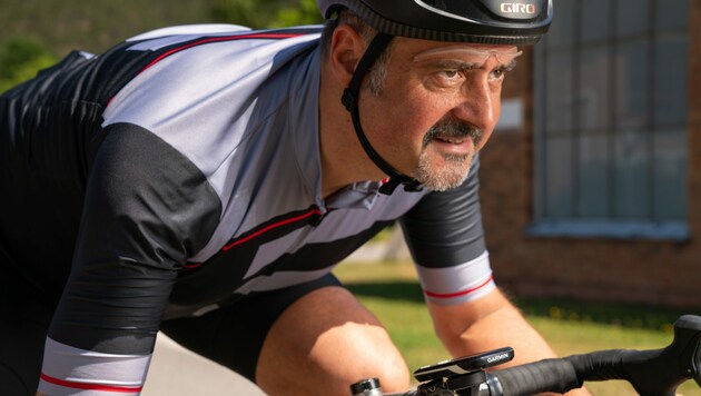 Peter Buxbaum tüftelte an einer Lösung, um brennenden Schweiß in den Augen während des Radfahrens zu verhindern (Bild: Eye-Prots)