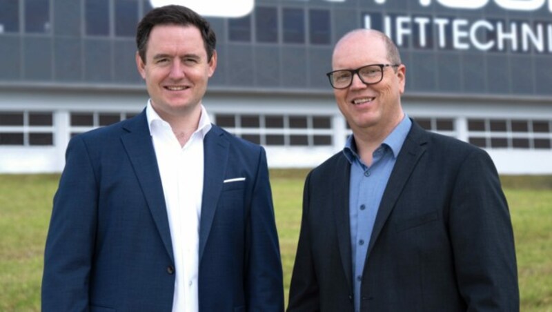 Geschäftsführer Maximilian Priglinger und Erwin Roither (r.). (Bild: Ascendor)