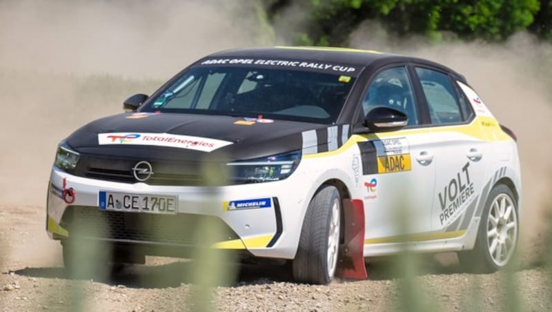 Der Antrieb des Rallye-Corsa ist serienmäßig - bis auf die Batterie-Software. (Bild: Opel)