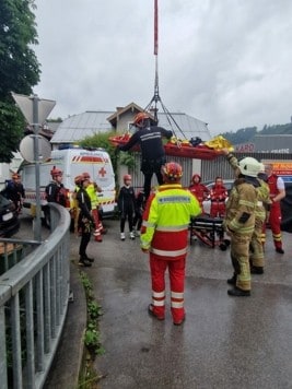 (Imagen: Rescate acuático de Salzburgo)
