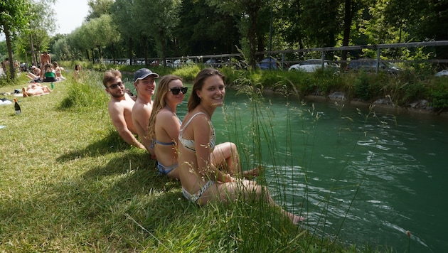 Lokalaugenschein am Almkanal: Mehr Freizeitangebot ist erwünscht! (Bild: Isabel Lochbühler)