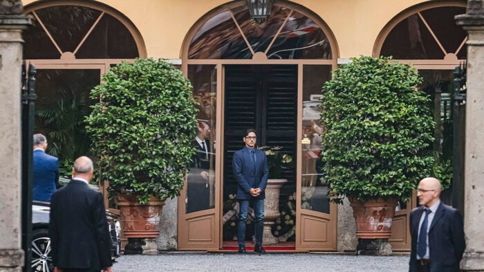 Pier Silvio Berlusconi, Sohn des Ex-Premiers, am 23. Juni vor der Villa San Martino nahe ...