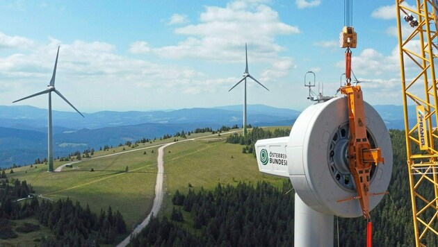 Windkraftanlagen - aber wo? Die Standortfrage wird immer umstrittener. (Bild: ÖBf/Christoph Jatschka (Symbolbild))